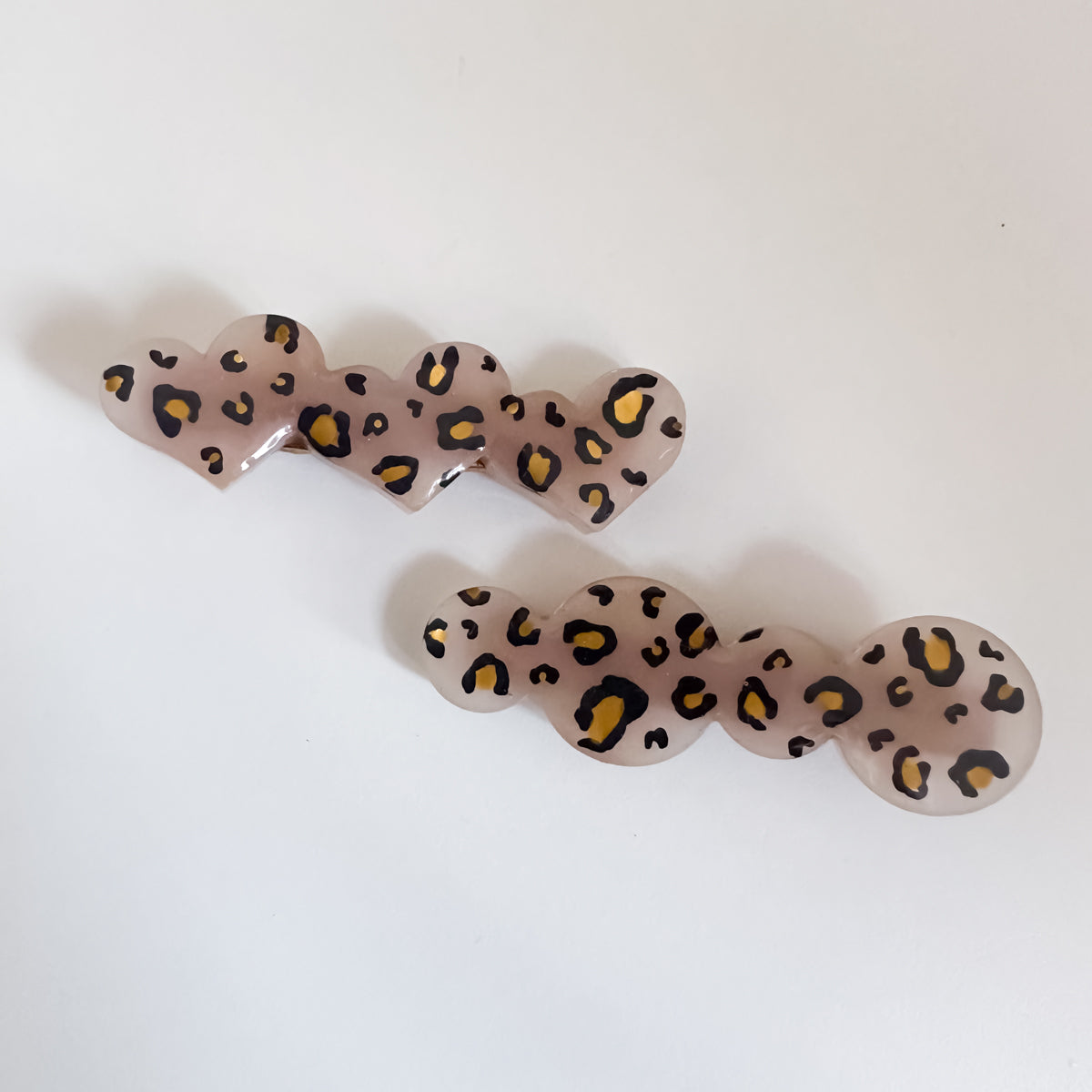 END OF LINE - Leopard Print Heart and Circular shaped Resin Hair Clips