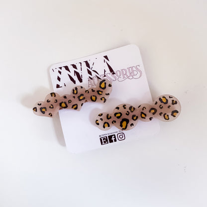 END OF LINE - Leopard Print Heart and Circular shaped Resin Hair Clips